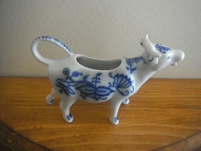 leander-cow-creamer-design-czech_360_39a9b66de6129fe0cc90e7549f575188